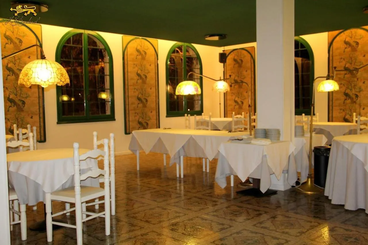 Hotel Le Cardinal Bastiglia 3*,